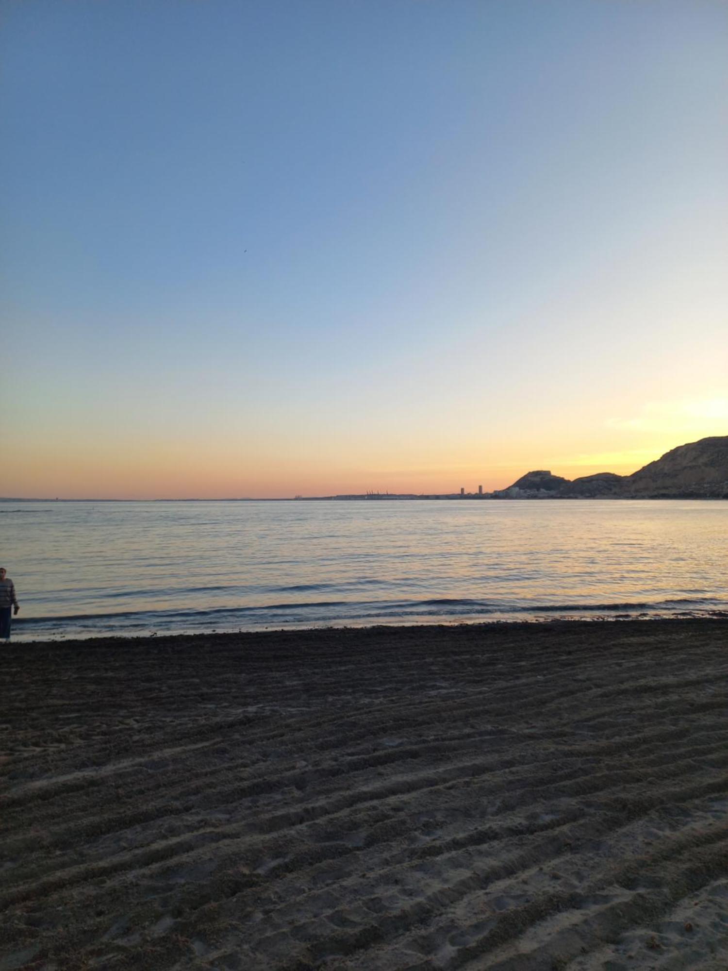 La Remera Playa Alicante Bagian luar foto