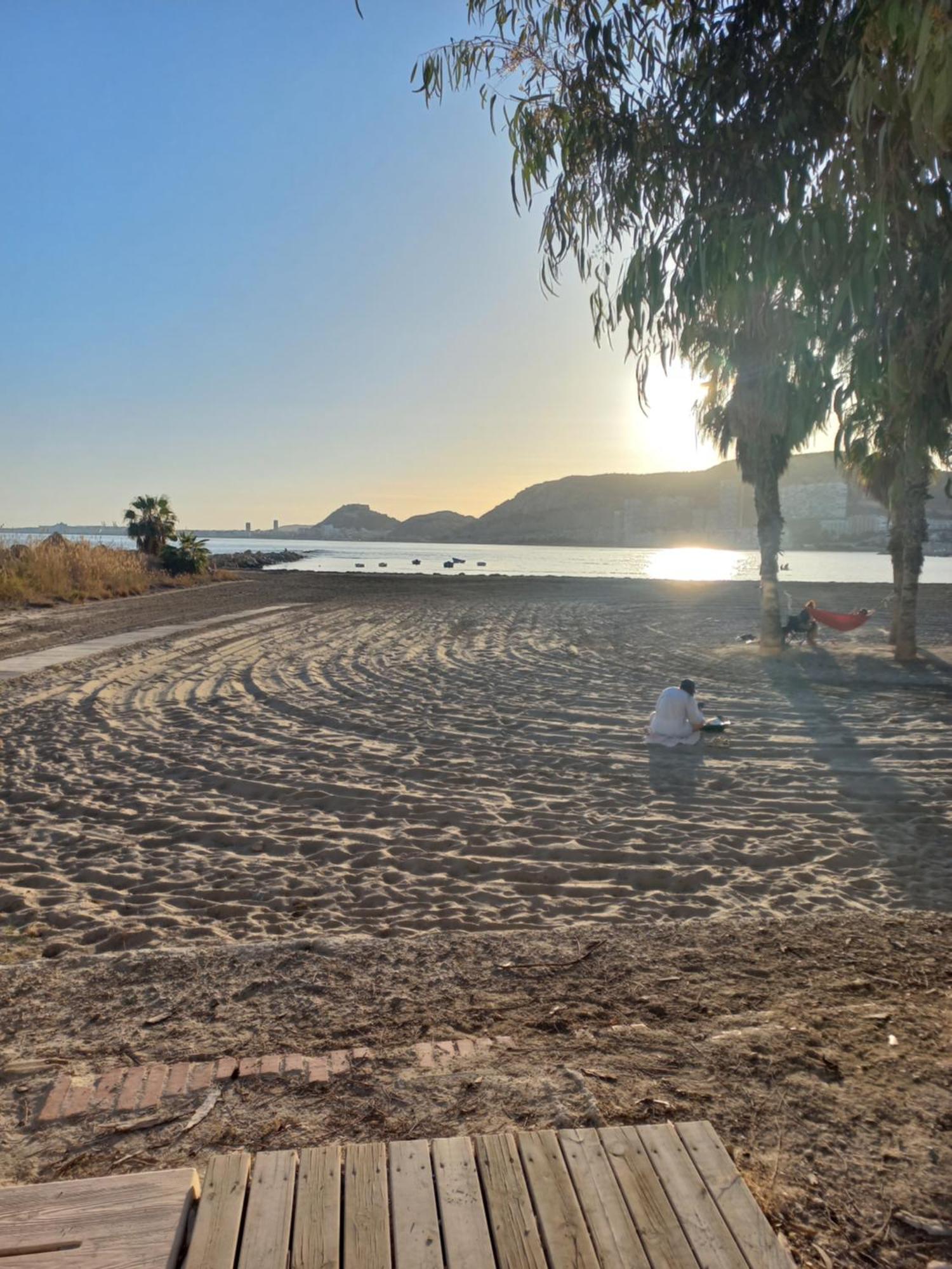 La Remera Playa Alicante Bagian luar foto